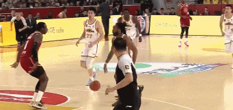 🔥尽力局！威尔斯30中17空砍40分4篮板